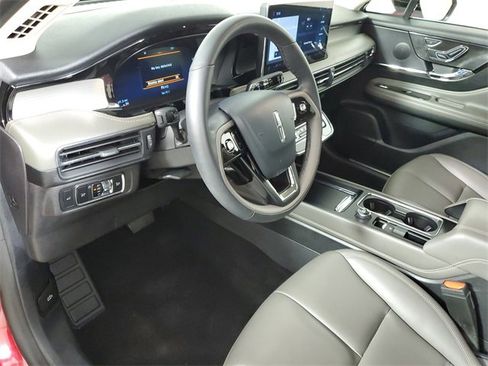 Used 2024 Lincoln Corsair FWD w/ Rear Removable Package Tray image 20
