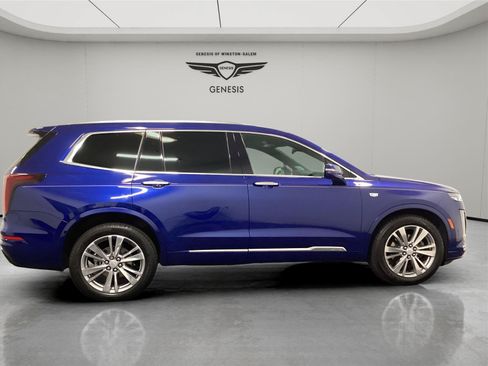 Used 2024 Cadillac XT6 Premium Luxury AWD/4WD image 6