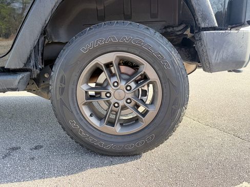 Used 2013 Jeep Wrangler Unlimited Sport w/ Trailer Tow Group image 31