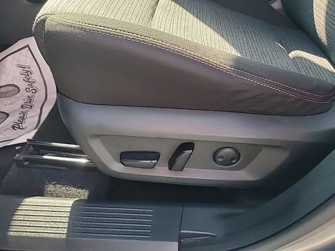 Used 2021 Nissan Rogue SV AWD/4WD image 12