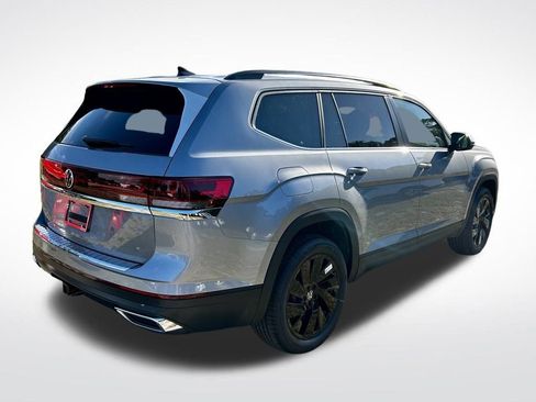 New 2026 Volkswagen Atlas SE image 6