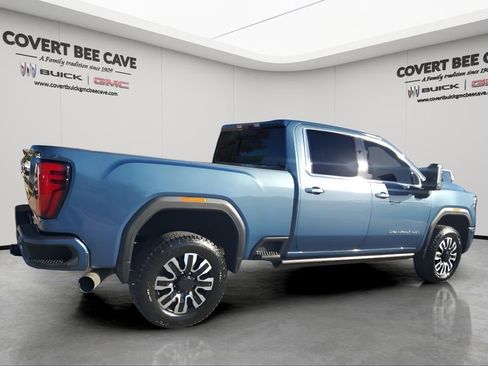 Used 2025 GMC Sierra 2500 Denali Ultimate w/ Max Trailering Package image 10