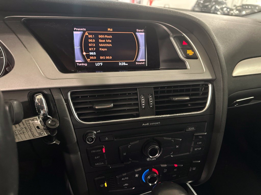 Used 2010 Audi A4 2.0T Premium FWD image 11