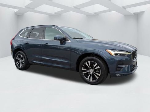 Used 2023 Volvo XC60 B5 Core AWD/4WD image 2