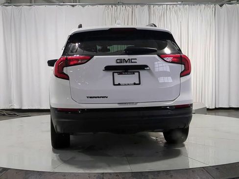 Used 2020 GMC Terrain SLE w/ Driver Convenience Package image 9