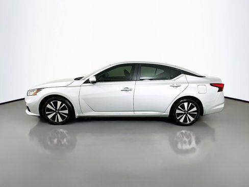 Used 2022 Nissan Altima 2.5 SV FWD image 8