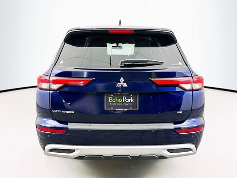 Used 2024 Mitsubishi Outlander SE image 7