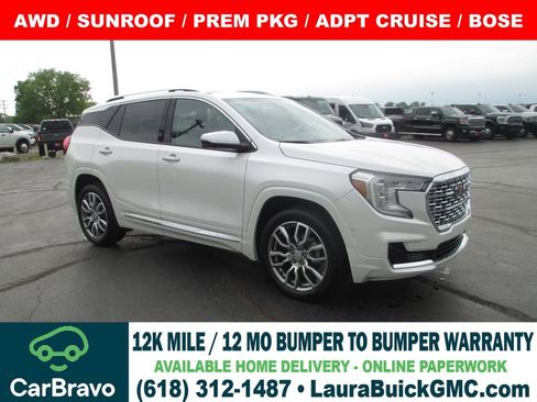 Used 2023 GMC Terrain Denali w/ Denali Premium Package AWD/4WD image 1
