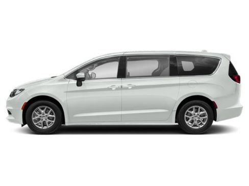 Certified 2018 Chrysler Pacifica L FWD image 2