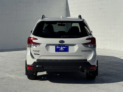 Used 2022 Subaru Forester Limited image 12