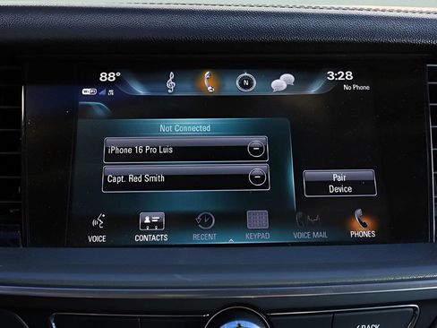 Used 2018 Buick Regal Preferred w/ Sights and Sounds Package AWD/4WD image 27