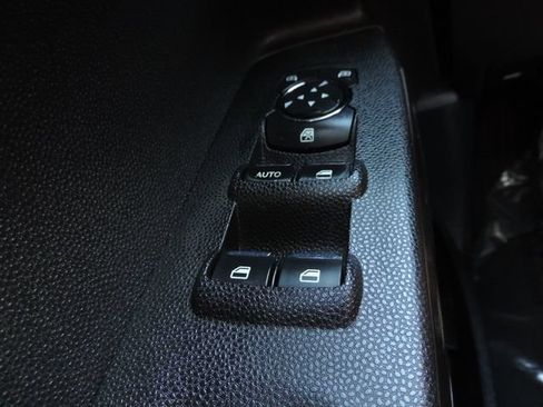 Used 2019 Ford EcoSport SE w/ SE Convenience Package FWD image 25