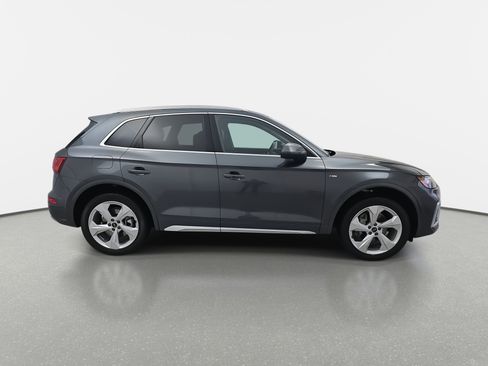 Used 2023 Audi Q5 2.0T Premium Plus w/ Premium Plus Package image 4