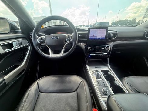 Used 2023 Ford Explorer Limited w/ Hybrid Equipment Group 310A AWD/4WD image 10