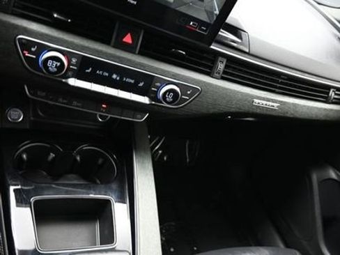 Used 2022 Audi A4 2.0T Premium Plus AWD/4WD image 17