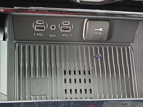 New 2026 Jeep Grand Cherokee L Limited AWD/4WD image 17