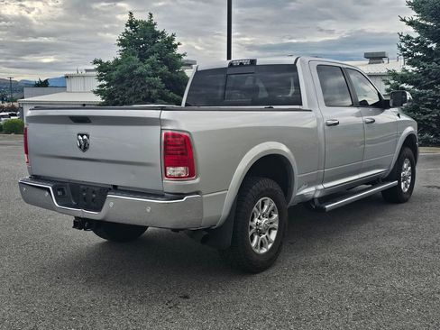 Used 2016 RAM 2500 Laramie w/ Convenience Group AWD/4WD image 5