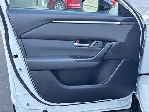 Certified 2025 MAZDA CX-50 2.5 Hybrid w/ Preferred Pkg image 18