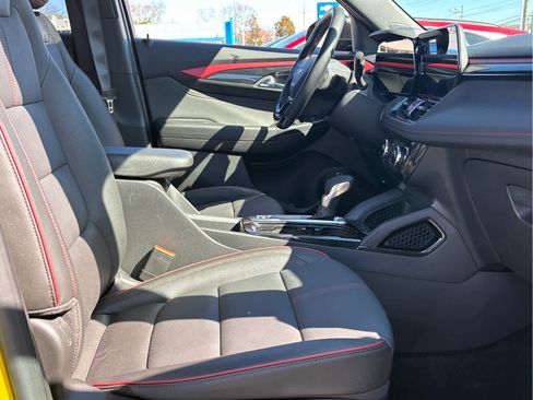 Certified 2024 Chevrolet TrailBlazer RS w/ Convenience Package AWD/4WD image 18