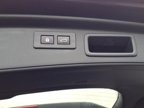 Used 2024 Subaru Forester Touring w/ Convenience Package image 16