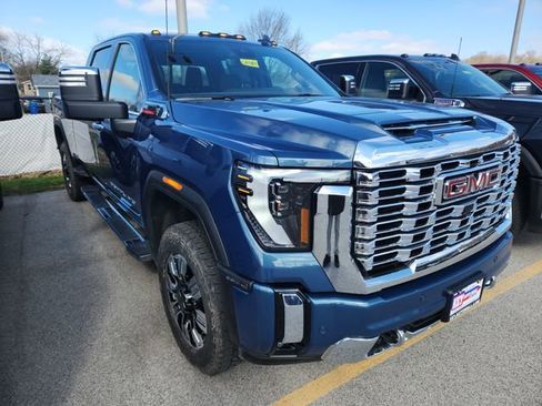 New 2026 GMC Sierra 2500 Denali w/ Denali Reserve Package AWD/4WD image 1