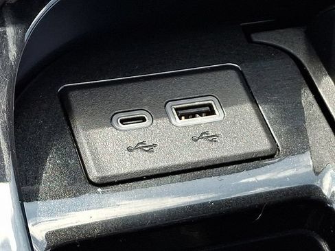 Used 2023 Cadillac Escalade ESV V w/ LPO, Floor Liner Package AWD/4WD image 24