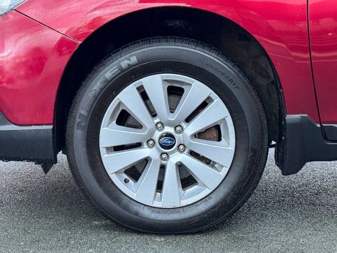 Used 2018 Subaru Outback 2.5i Premium image 25