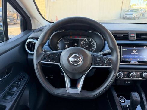Used 2025 Nissan Versa SV FWD image 25