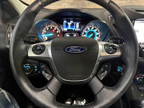 Used 2014 Ford Escape Titanium w/ Equipment Group 401A AWD/4WD image 17