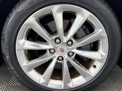 Used 2013 Cadillac XTS Luxury image 31