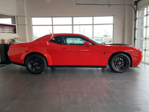 Used 2023 Dodge Challenger SRT Hellcat Redeye RWD image 4