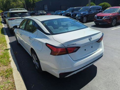 Certified 2023 Nissan Altima 2.5 S FWD image 3