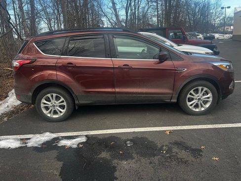 Used 2018 Ford Escape SEL image 10