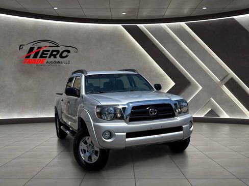 Used 2005 Toyota Tacoma PreRunner RWD image 5