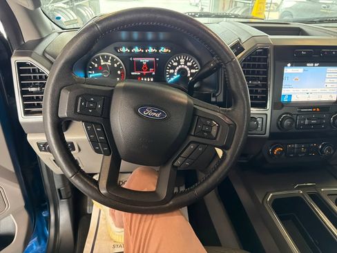 Used 2019 Ford F150 XLT w/ Equipment Group 302A Luxury AWD/4WD image 17