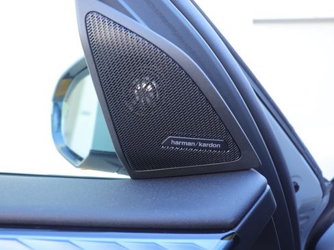 Used 2025 BMW X3 xDrive30i w/ Premium Package image 24