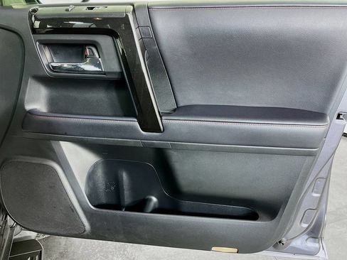 Used 2021 Toyota 4Runner Venture AWD/4WD image 34