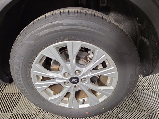 Used 2025 Ford Escape Active FWD image 12