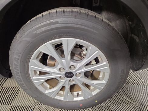 Used 2025 Ford Escape Active FWD image 12
