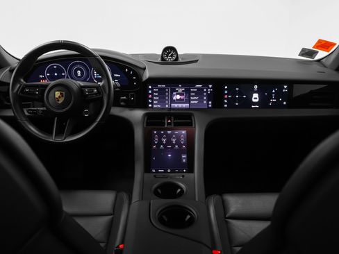 Certified 2023 Porsche Taycan 4 Cross Turismo AWD/4WD image 28
