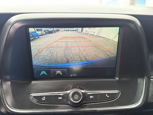 Used 2017 Chevrolet Camaro LT RWD image 9