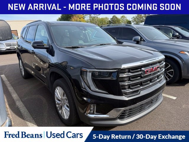 Used 2026 GMC Acadia Elevation w/ Elevation Premium Package FWD image 1