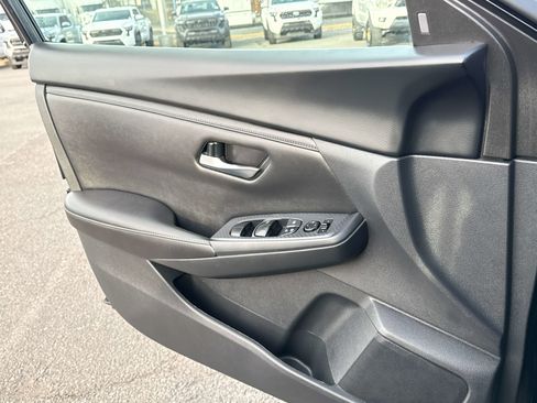 Used 2024 Nissan Sentra SV image 11