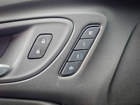 Certified 2024 Buick Encore GX Avenir w/ Avenir Technology Package image 11