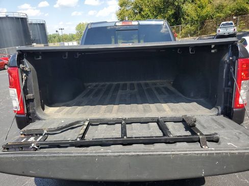 Used 2019 RAM 1500 Big Horn AWD/4WD image 9