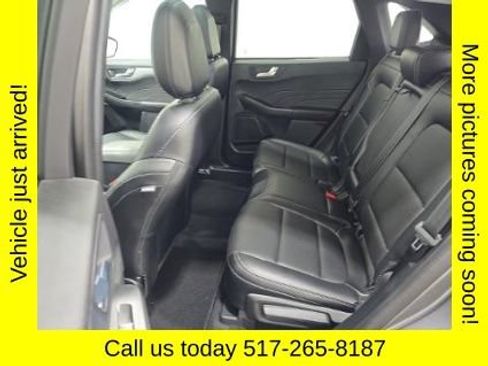 Used 2023 Ford Escape Platinum w/ Class II Trailer Tow Package AWD/4WD image 5