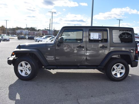 Used 2017 Jeep Wrangler Unlimited Sport w/ Quick Order Package 24S image 6