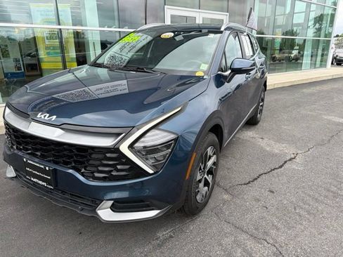 Certified 2024 Kia Sportage EX AWD/4WD image 2