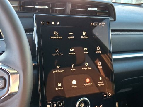 Certified 2025 GMC Terrain Elevation AWD/4WD image 18