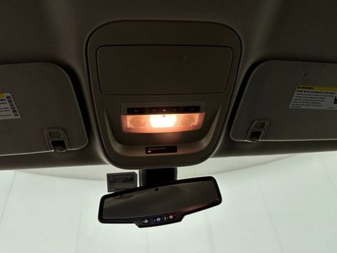 Used 2016 GMC Canyon SLE w/ All Terrain Package image 24